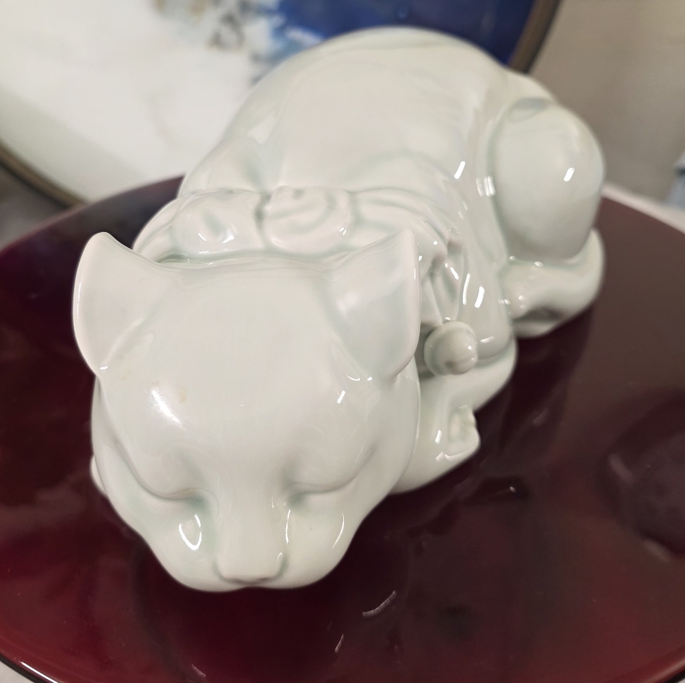 Ceramic Sleeping Cat Figurine - White